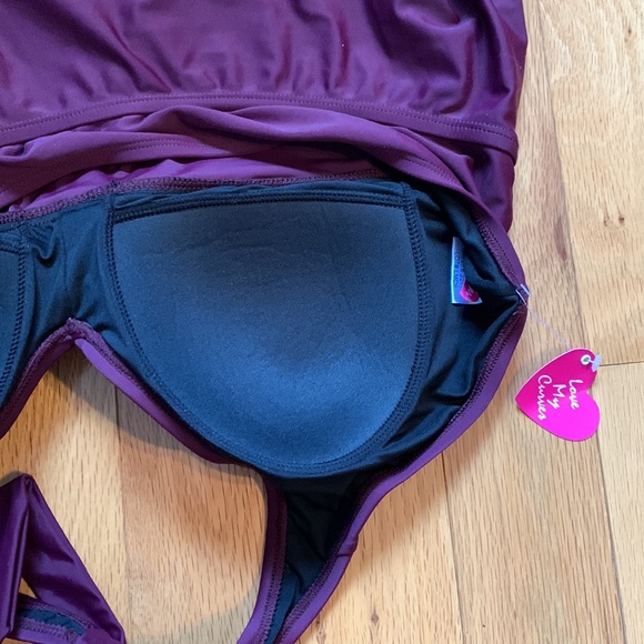 Love my curves Burgundy swimsuit. NWT sz 16 - Picture 5 of 6